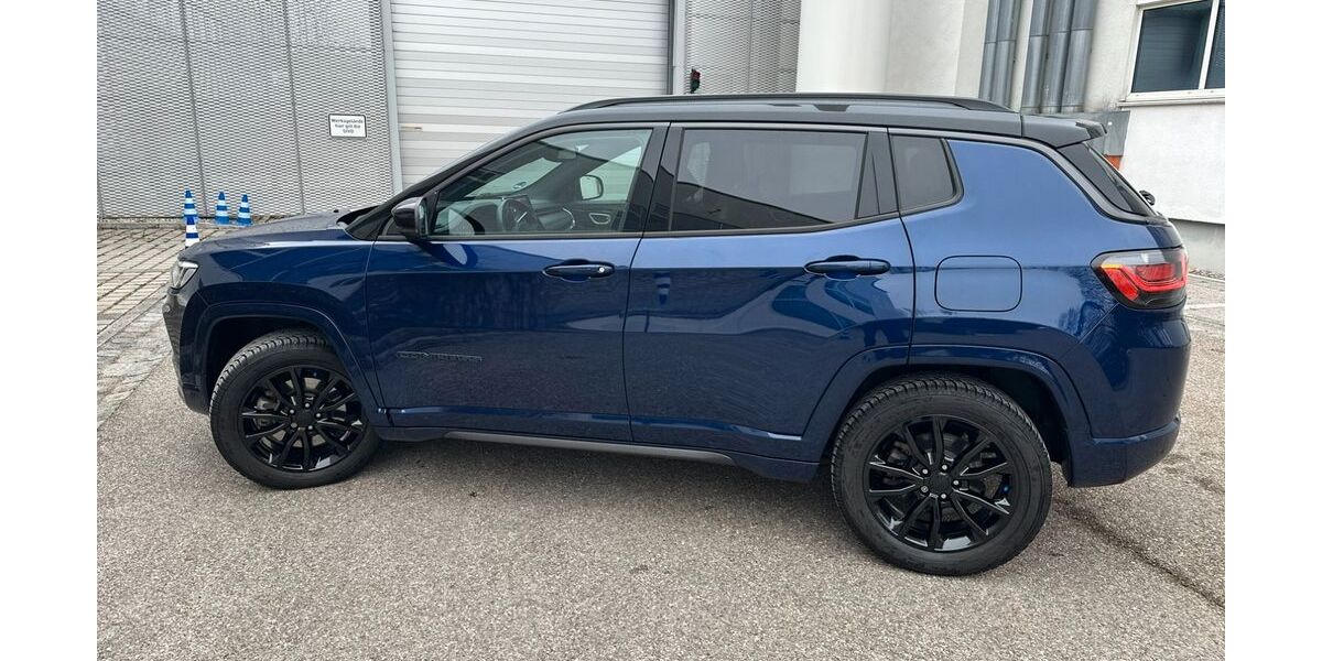 Jeep Compass 53.000 km 24.500 &euro; München 80807
