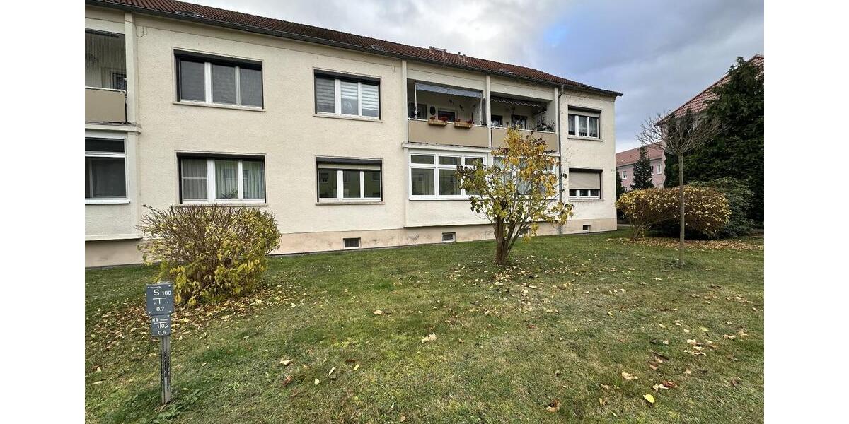 Hochparterre Hohenmölsen - 3 Zimmer, 67 m&sup2;, 55.000&euro; | Angebot:25253817