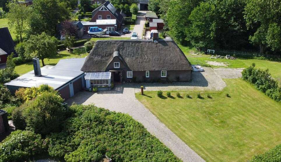 Haus zum Kaufen in Uelvesbüll 649.000 € 227.07 m²