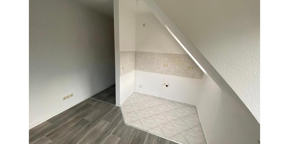 Etagenwohnung Greiz - 2 Zimmer, 27 m&sup2;, 199&euro; | Angebot:26658962