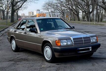 Mercedes-Benz 190 126.600 km 9.900 &euro; Leipzig 04275
