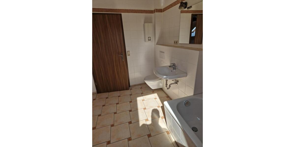 Etagenwohnung Bautzen - 2 Zimmer, 65 m&sup2;, 520&euro; | Angebot:26406292