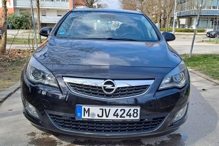 Opel Astra 182.000 km 3.950 &euro; Muenchen 80636
