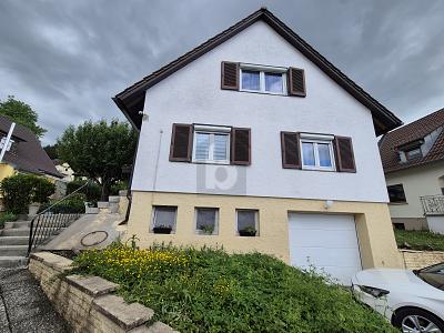 HÄUSCHEN IM ORIGINALZUSTAND UND GROßEM GARTEN - Einfamilienhaus Villingen-Schwenningen Schwenningen | Angebot:27020064