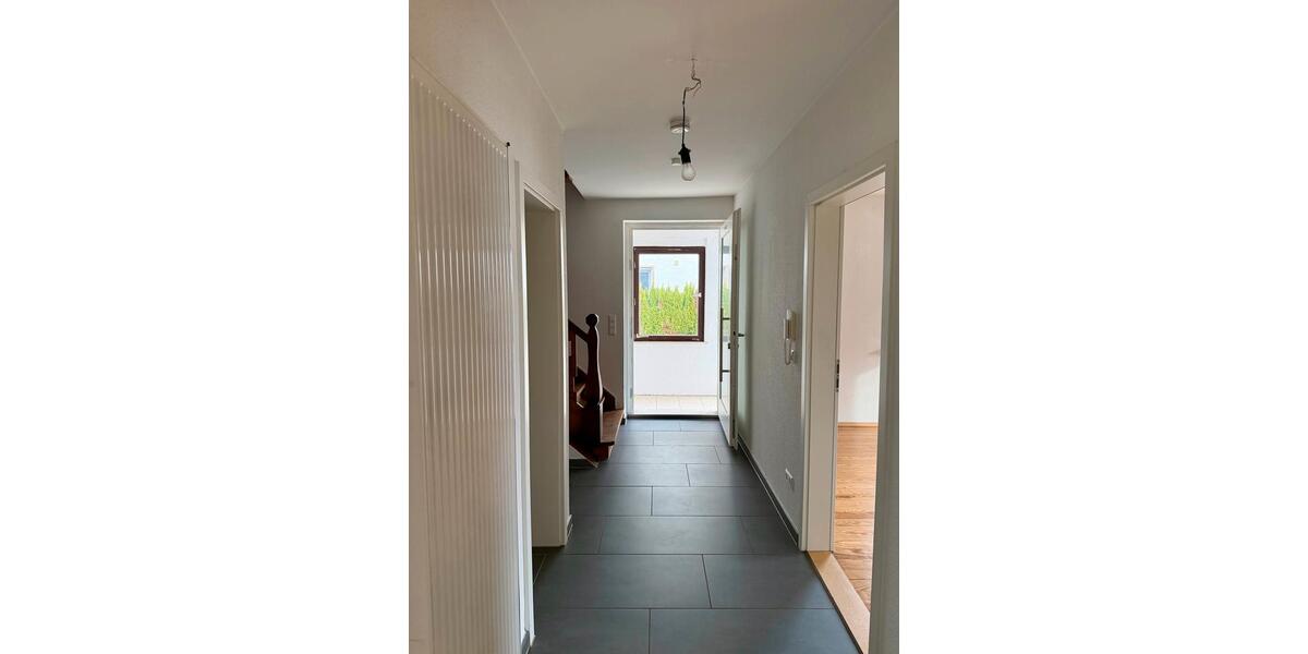 Einfamilienhaus Durmersheim - 8 Zimmer, 203 m&sup2;, 840.000&euro; | Angebot:26249739