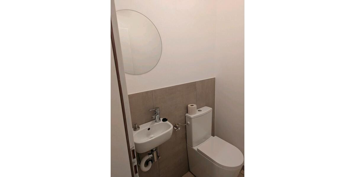 Einfamilienhaus Bonn Hardtberg - 6 Zimmer, 180 m&sup2;, 2.700&euro; | Angebot:24706460