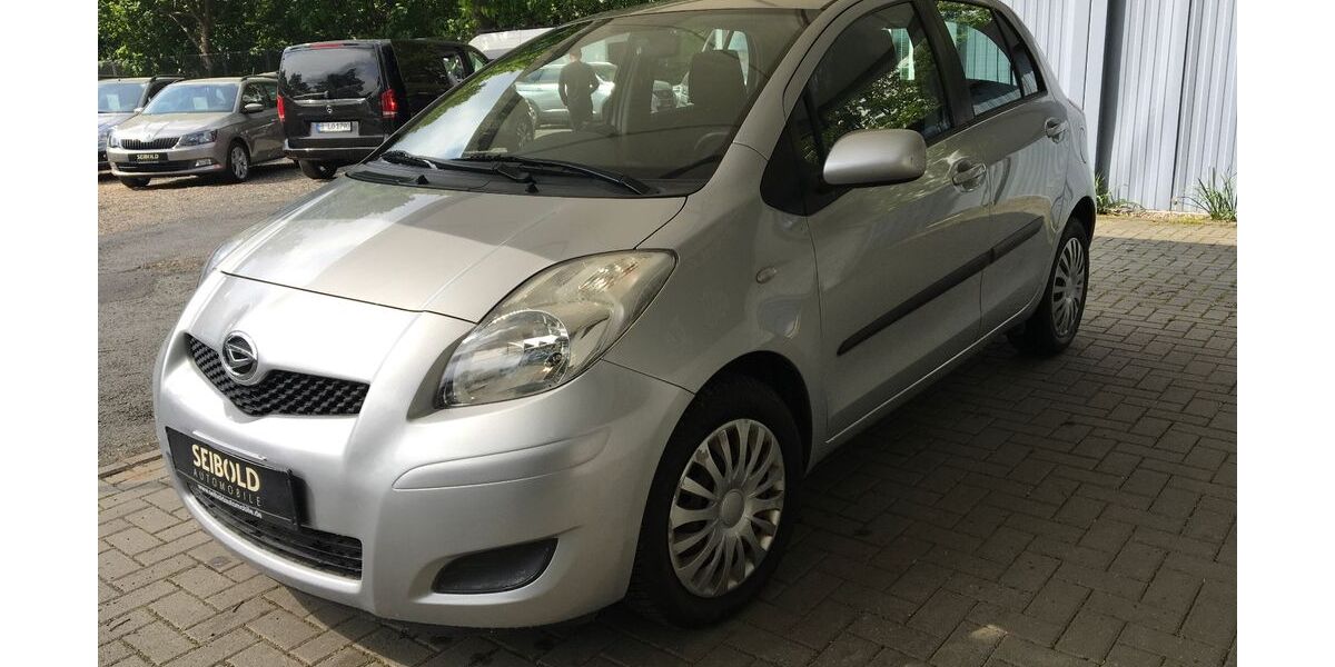 Daihatsu Charade 129.599 km 4.980 &euro; Berlin 10315
