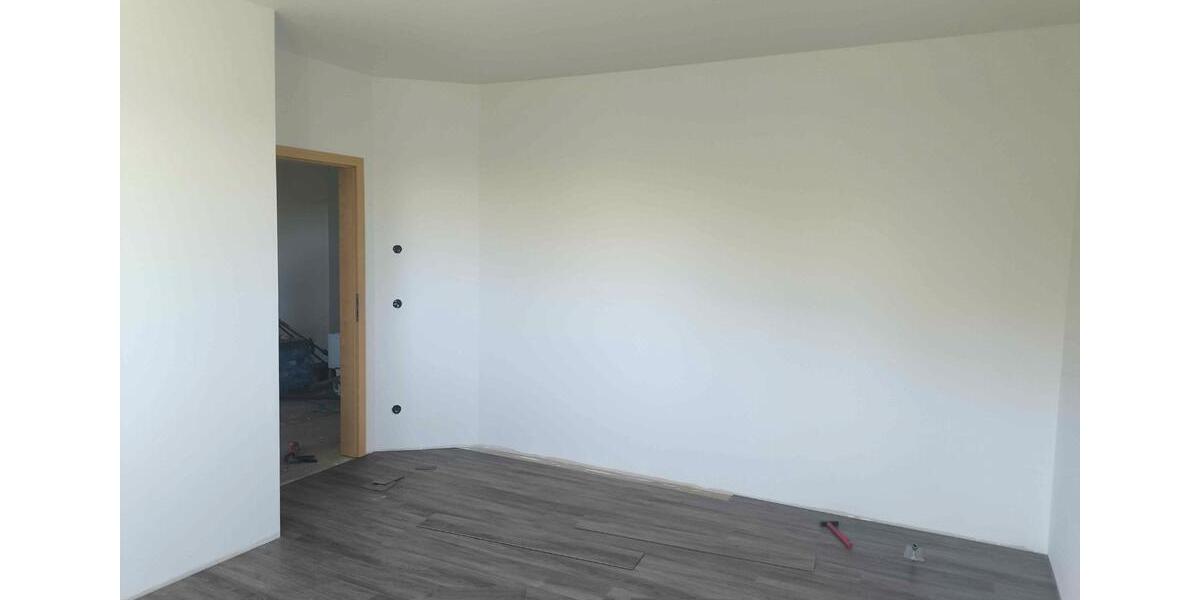 Terrassenwohnung Bergneustadt - 3 Zimmer, 114 m&sup2;, 1.100&euro; | Angebot:26384282