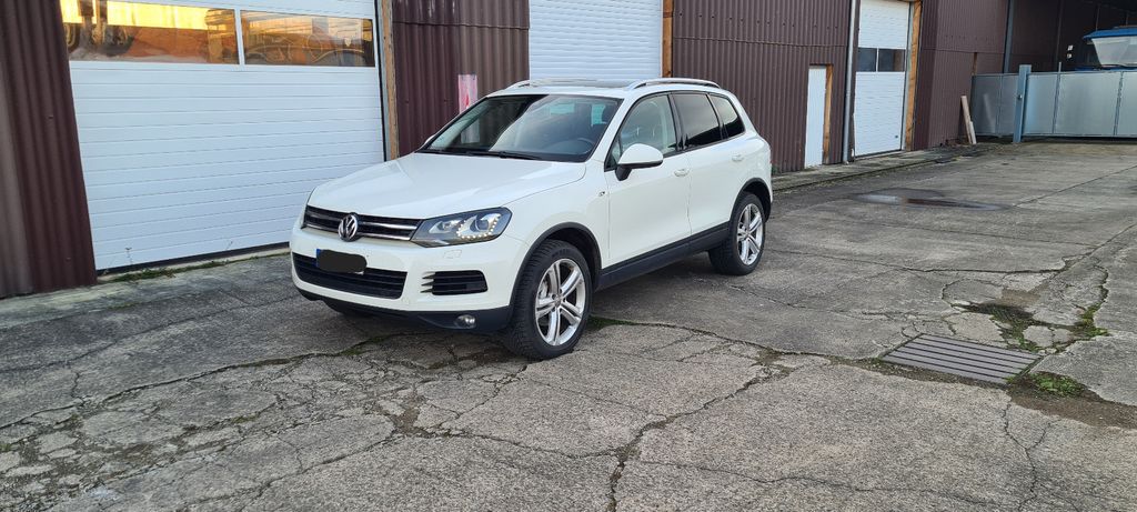 VW Touareg 300.000 km 9.990 € Kalefeld-Echte 37589
