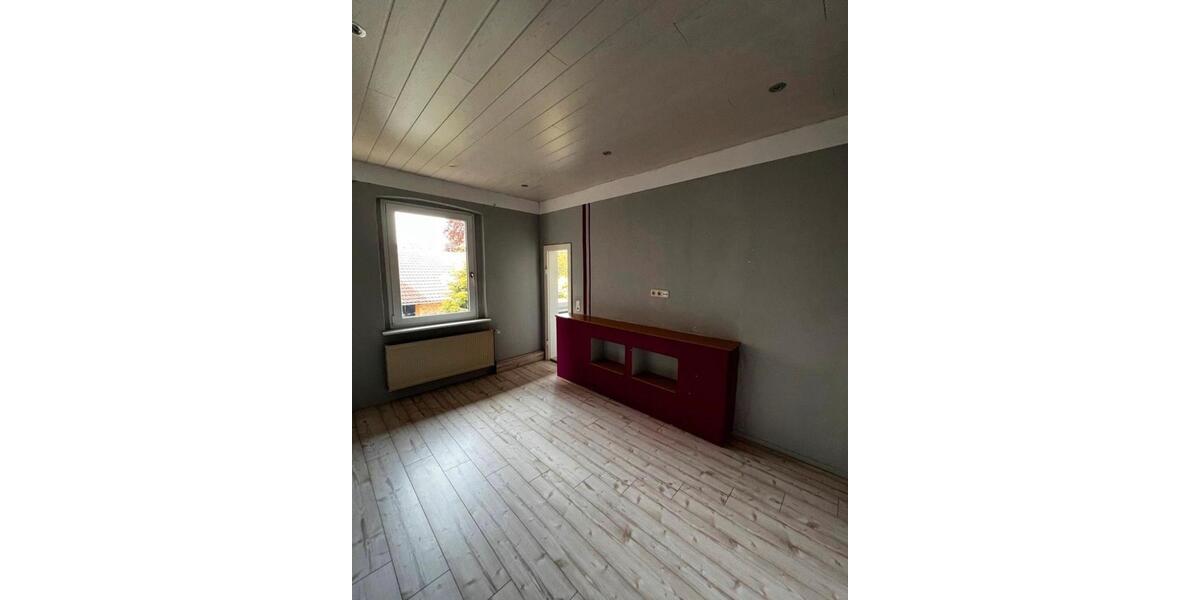 Reihenhaus Schöningen - 6 Zimmer, 180 m&sup2;, 160.000&euro; | Angebot:26236809
