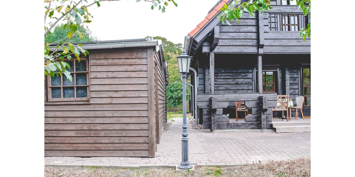 Provisionsfrei* Blockbohlenhaus mit Solaranlage & großem Grundstück - Wohnen im Naturparadies von Rühlow (Sponholz) - Einfamilienhaus Rühlow Rühlow | Angebot:27230413