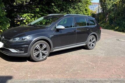 VW Golf 124.960 km 20.490 € Borchen 33178