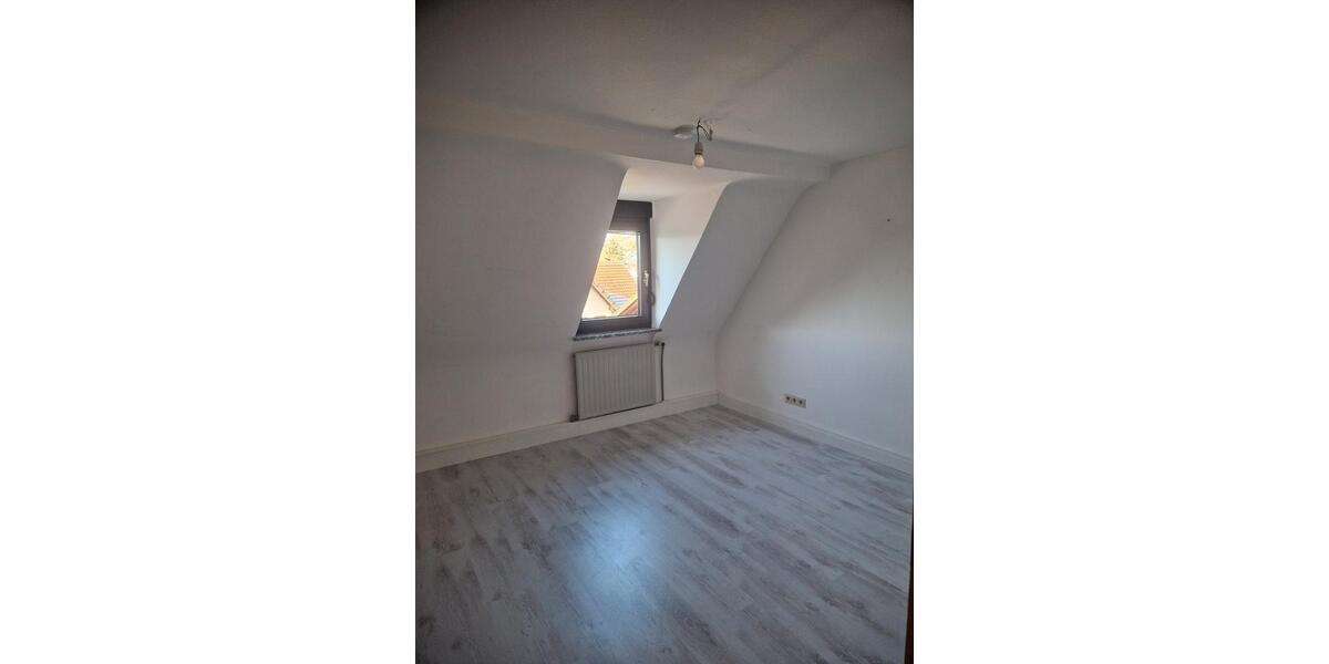 Doppelhaushälfte Güntersleben - 6 Zimmer, 99 m&sup2;, 295.000&euro; | Angebot:26113153