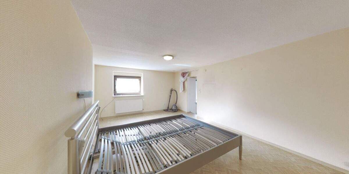 Mehrfamilienhaus, Wohnhaus Bad Dürkheim - 8 Zimmer, 244 m&sup2;, 299.000&euro; | Angebot:25687078