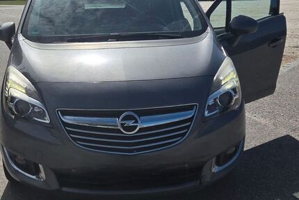 Opel Meriva 82.000 km 8.900 &euro; Essenbach 84051