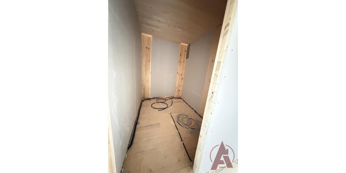 Etagenwohnung Lingen (Ems) - 3.5 Zimmer, 105 m&sup2;, 1.340&euro; | Angebot:26623551