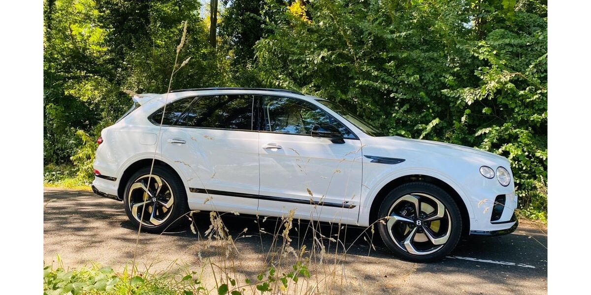 Bentley Bentayga 15.600 km 214.900 &euro; Köln 50858