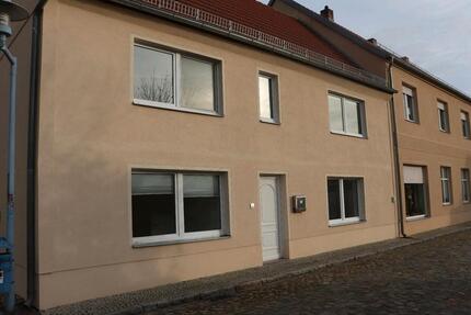 Haus Uebigau-Wahrenbrück Wahrenbrück - 5 Zimmer, 150 m&sup2;, 850&euro; | Angebot:24362608