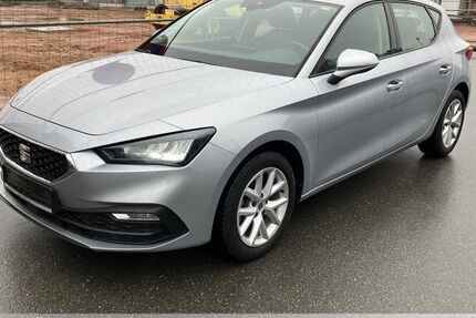 Seat Leon 31.790 km 16.899 &euro; Chemnitz - Mittelbach 09224