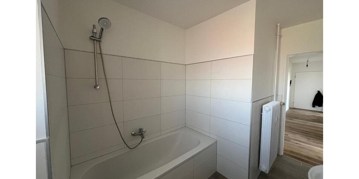 Etagenwohnung Tastrup - 3 Zimmer, 100 m&sup2;, 668&euro; | Angebot:25789708