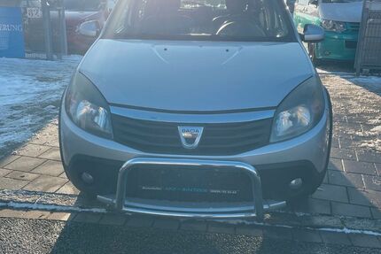 Dacia Sandero 227.988 km 2.999 &euro; Fürth 90763