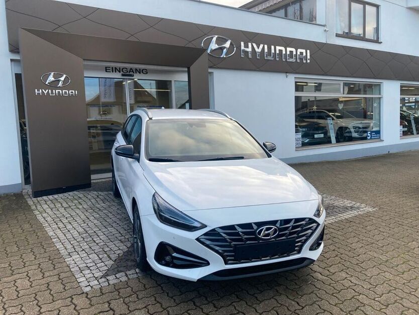 i30