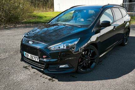 Ford Focus 114.830 km 14.000 &euro; Gemünden am Main 97737