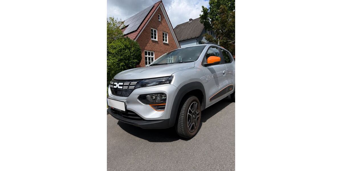 Dacia Spring 8.500 km 10.800 &euro; Hamburg 22339