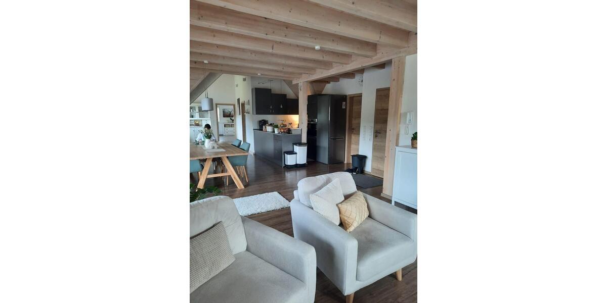 Dachgeschoßwohnung Gengenbach - 4 Zimmer, 140 m&sup2;, 1.400&euro; | Angebot:26398178