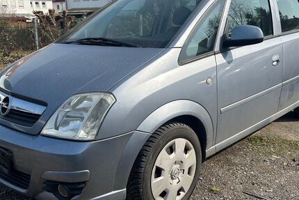 Opel Meriva 178.000 km 850 &euro; Büdingen 63654