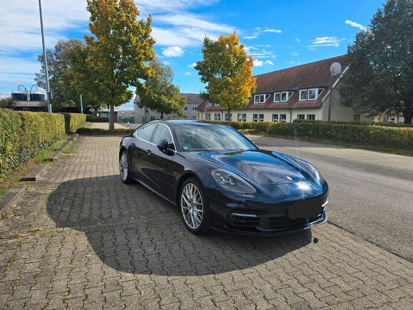 Porsche Panamera 101.545 km 65.000 € Stuttgart 70599