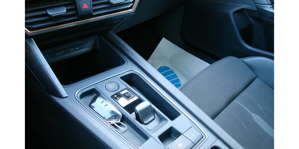 Cupra Leon ST 2,0TSI VZ 4Drive Beats ACC Memory Vision P 51.143 km 25.980 &euro; Falkensee 14612