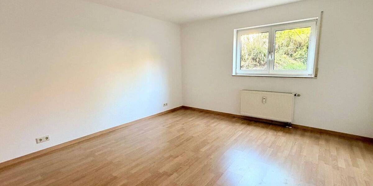 Etagenwohnung Ettenheim - 3 Zimmer, 92 m&sup2;, 900&euro; | Angebot:26309997