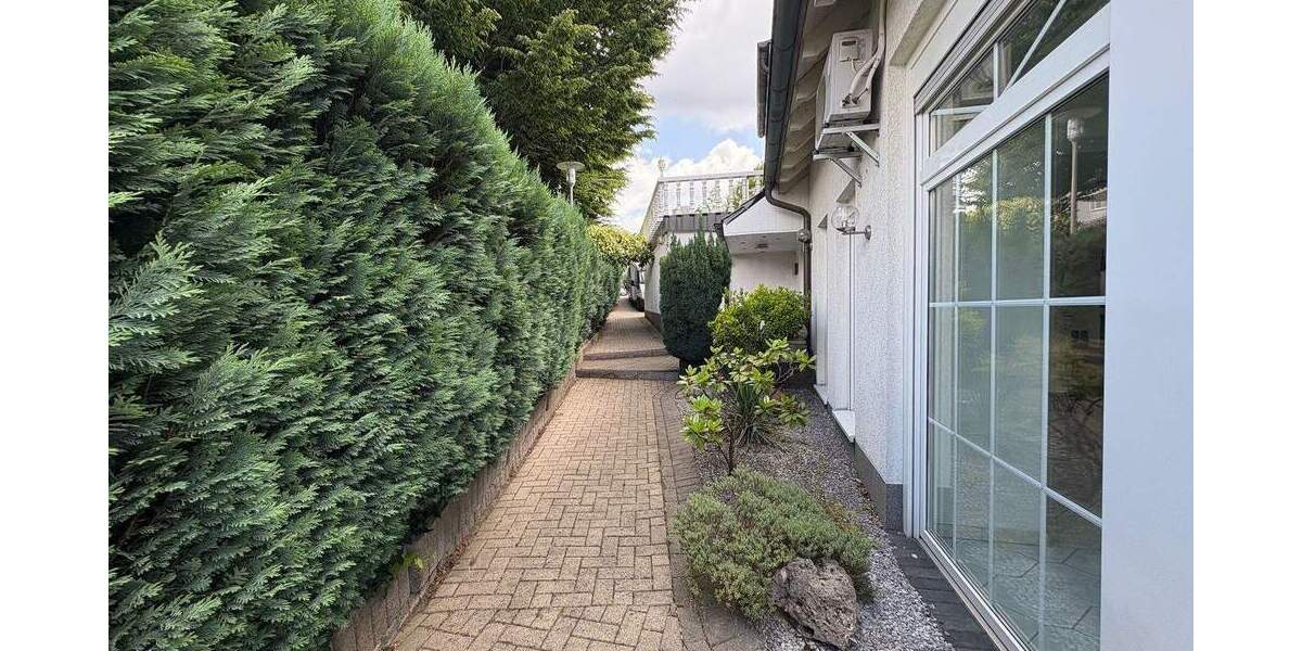 Einzigartiges 2-Familienhaus mit Charme und sonnigen Garten 5 zimmer