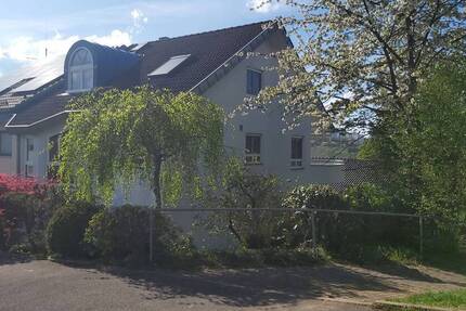 2,5 - Zimmerwohnung in Stuttgart - Hofen mit Einbauküche und Balkon in bester Lage