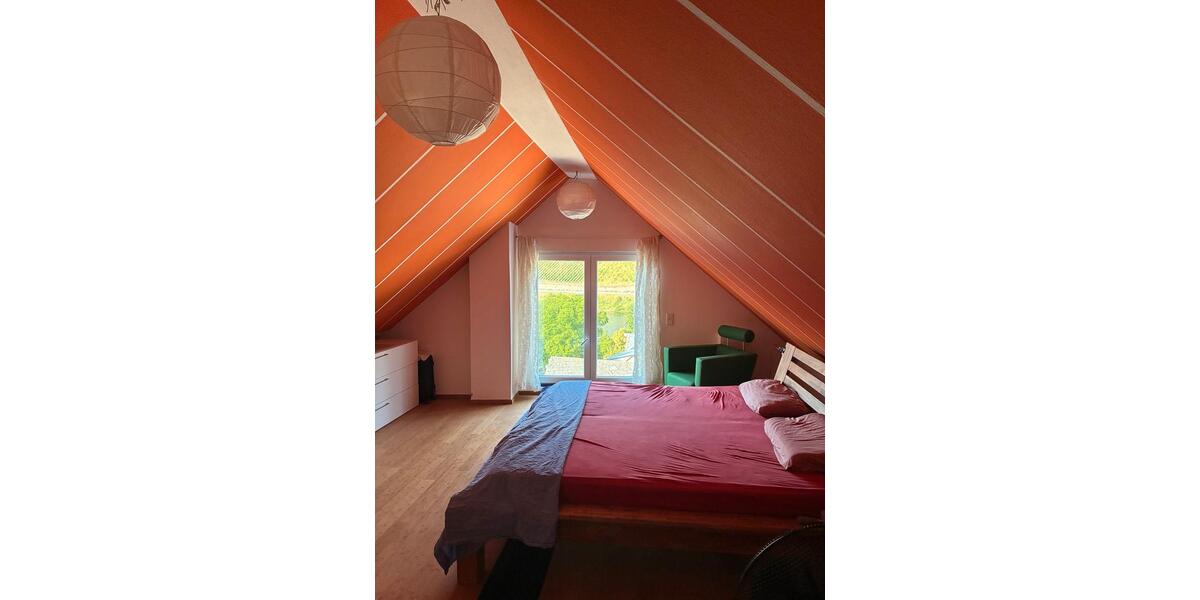 Einfamilienhaus Reil - 7 Zimmer, 235 m&sup2;, 270.000&euro; | Angebot:26942165
