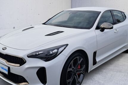 Kia Stinger 74.175 km 30.890 &euro; Offenburg- Industriegebiet Elgersweier-Nord 77656