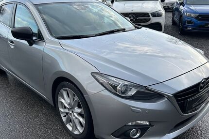Mazda 3 79.000 km 9.990 &euro; Roding 93426