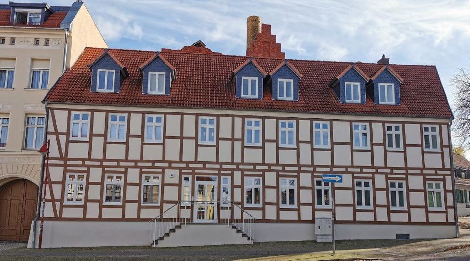 Dachgeschoßwohnung Burg - 3 Zimmer, 89 m&sup2;, 623&euro; | Angebot:26146127