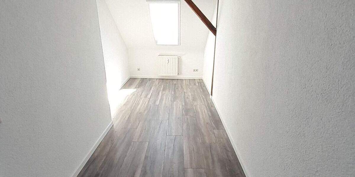 Etagenwohnung Weißenfels - 3 Zimmer, 72 m&sup2;, 436&euro; | Angebot:26406877