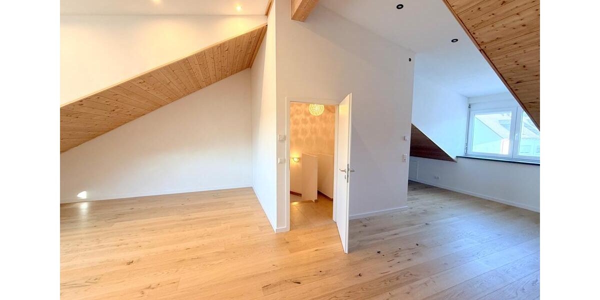 Reihenhaus Grenzach-Wyhlen Wyhlen - 5 Zimmer, 160 m&sup2;, 2.270&euro; | Angebot:23620295