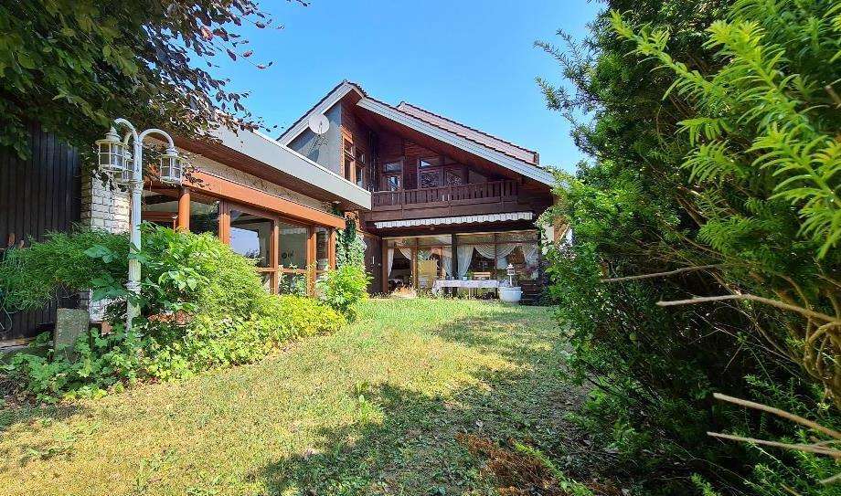 Haus zum Kaufen in Mittenaar-OT 530.000 € 312 m²