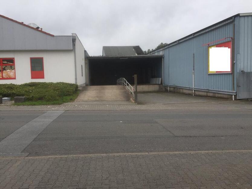 Lagerfläche - ca. 218,5 qm in Oberzent-Beerfelden m. Dusche u. WC zimmer