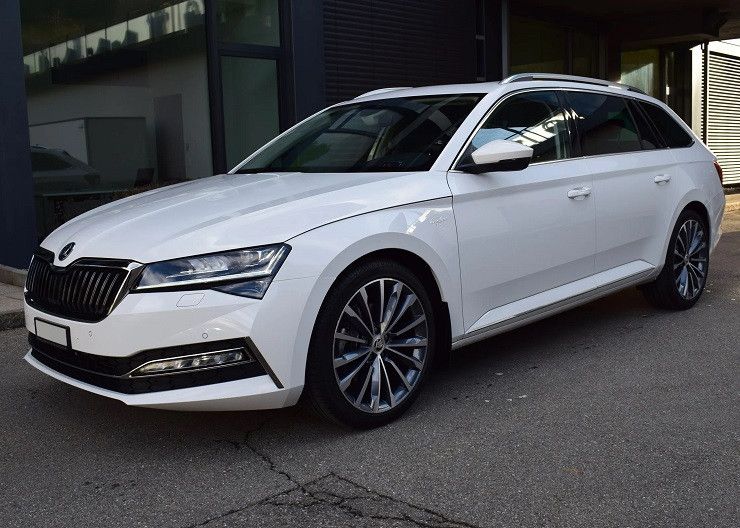 Skoda Superb 41.800 km 45.980 € Unterschleissheim 85716