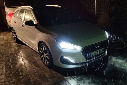 Hyundai i30 97.800 km 16.500 € Chemnitz 09128
