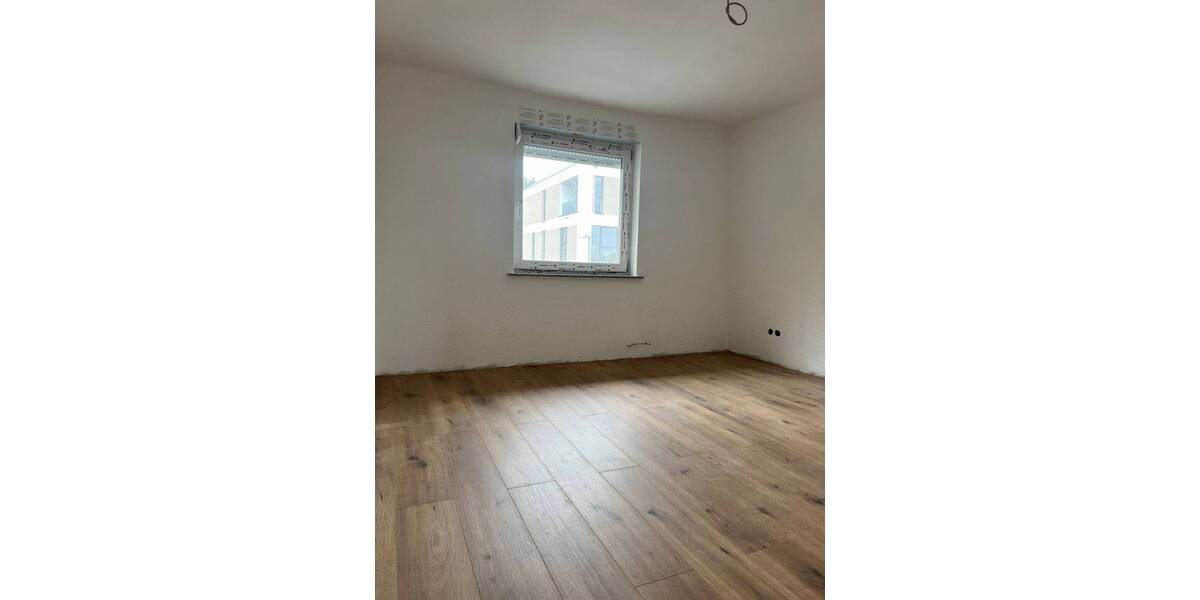 Moderne 4-Zimmer-Wohnung in Ensheim - saniert, hell und ab 01.08. verfügbar - Etagenwohnung Saarbrücken-Halberg Ensheim | Angebot:26954962