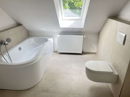 Dachgeschoßwohnung Uetze - 4 Zimmer, 78 m&sup2;, 690&euro; | Angebot:25401771