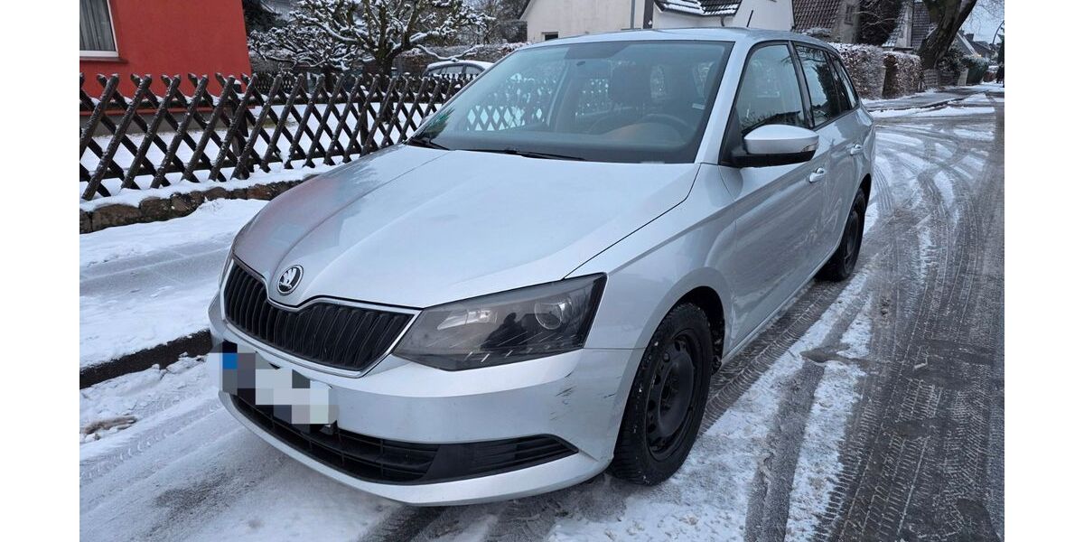 Skoda Fabia 275.288 km 2.490 &euro; Ahrensburg 22926