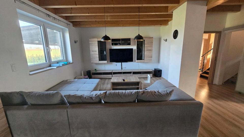 Einfamilienhaus Prichsenstadt - 4 Zimmer, 135 m&sup2;, 1.250&euro; | Angebot:25948191