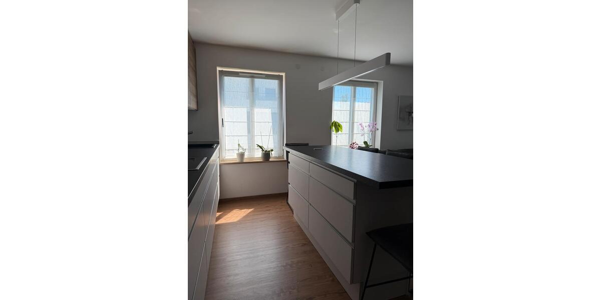 Etagenwohnung Neutraubling - 3 Zimmer, 77 m&sup2;, 489.000&euro; | Angebot:27093216